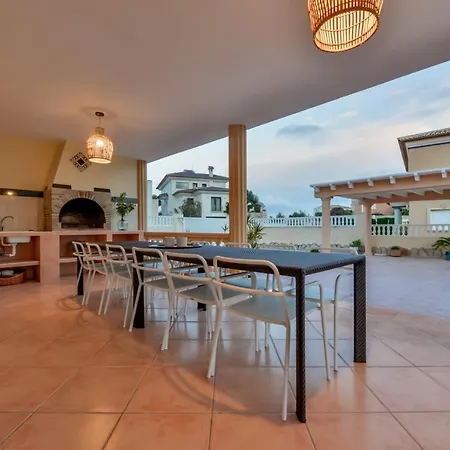 ヴィラ Guzman - Bellissima *