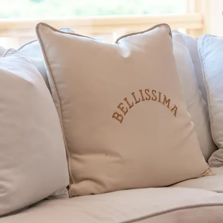 ヴィラ Guzman - Bellissima *