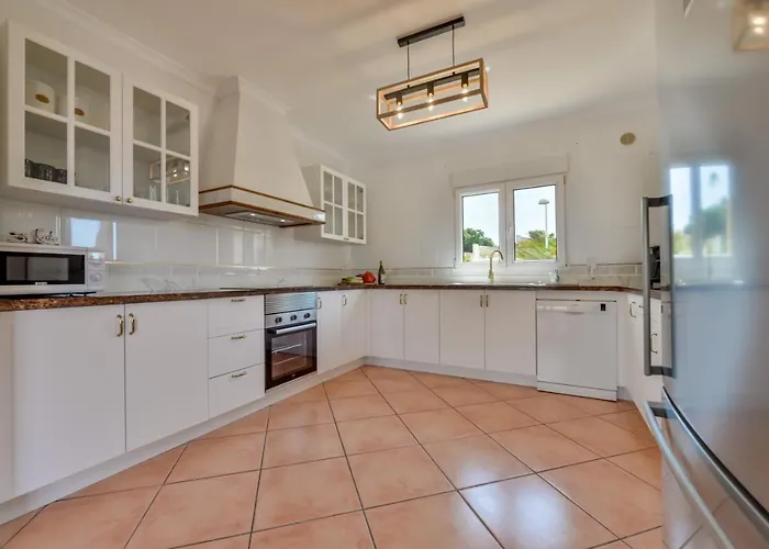 Guzman - Bellissima * Κάλπε