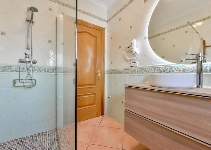 Guzman - Bellissima * Κάλπε